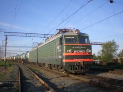 Электровоз ВЛ10У-869 с кабиной ВЛ11