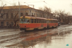 Весна на Арцыбушевской улице. Состав 2081+2082 Кировского депо на 3-м маршруте.