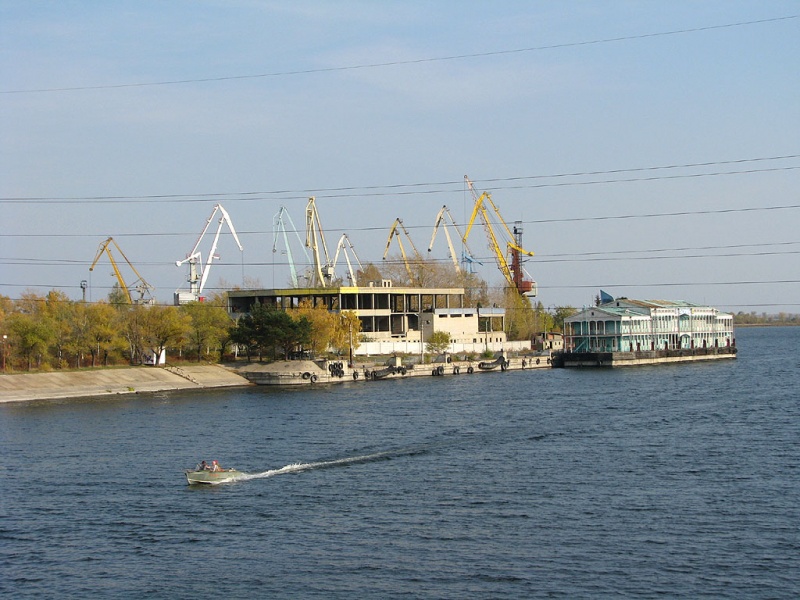 Изображение:Rechn port syzran.jpg
