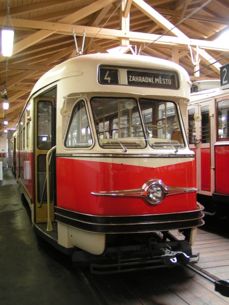 Изображение:Tatra t2.jpg
