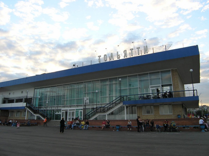 Изображение:RechnojvokzalTogliatti.JPG