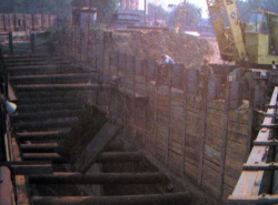 Строительство путей к электродепо "Кировское".