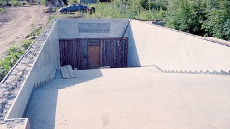 Изображение:Moskovskaya perehod 2002.jpg